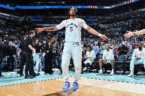 全能小王子！卡斯尔18中6得15分15板9助准三双