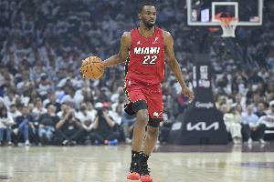 上半场没分！维金斯12中5得12分5板1助 得分全部来自于第三节