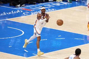 静雨:雷霆比12版更团队 SGA不像KD与队友貌合神离 杰伦贡献＞哈登