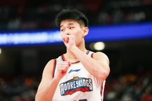 直播吧：林葳整体表现获认可 独行侠有意邀请他代表球队出战夏联