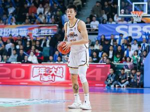 媒体人：上海送出的筹码里没有上赛季的主要轮换球员