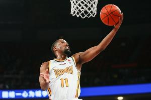 直播吧：同曦男篮签下前山西后卫外援以赛亚-泰勒