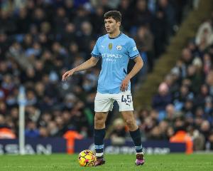 战布莱顿胡桑诺夫小腿受伤，需2周恢复&将退出乌兹别克斯坦国家队