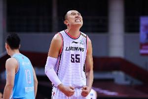 媒体人：韩德君没能等来自己的接班人 他为辽宁篮球倾其所有