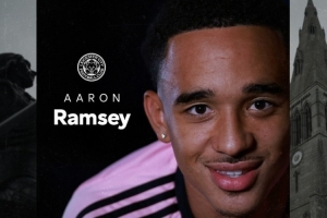 官方：伯恩利中场阿隆-拉姆塞租借加盟莱斯特城，租期一个赛季