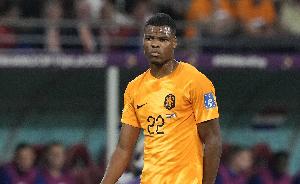 邓弗里斯：最后的丢球让人遗憾，荷兰在门前需要更加精准把握机会