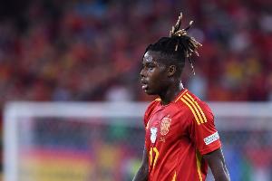 阿斯：尼科-威廉姆斯本周一将接受详细检查，或因伤错过欧冠首轮