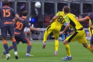 前裁判：弗拉泰西拉拽马蒂奇不判点球正确，但迪马尔科应该被罚下