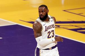 基德：詹姆斯和乔丹最大相似之处是求胜欲 打球只为胜利不为表演