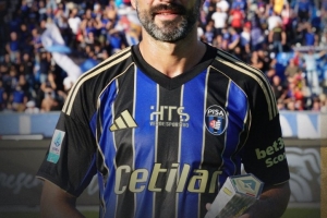 老而弥坚，意甲官方：40岁阿尔比奥尔当选比萨0-0维罗纳全场最佳