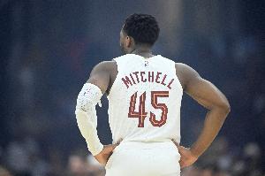 开门黑！骑士上赛季曾开季15连胜 本赛季首战即遭败仗