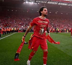 罗马诺：利物浦同时和索博、赫拉芬贝赫谈续约，但科纳特最紧迫