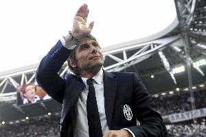 记者：孔蒂希望明年夏天重返尤文执教，已和基耶利尼进行初步接触