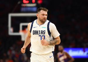 记者：某独行侠高管认为东契奇对待总决赛失利不如詹科那般严肃