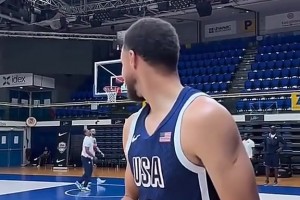 他是外星人吧！库里那些热身时的神仙球！KD的表情太搞笑了！