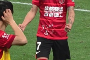 拿下榜首关键战！韦世豪的脸上全是掩饰不住的兴奋！