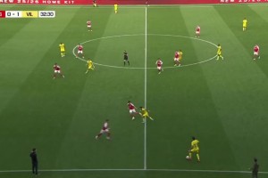 枪手两球落后！黄潜两连击艾永后点补射破门！