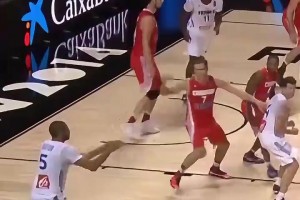 传到出大空位为止！法国队国际赛场出色的团队配合！